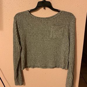 Grey crop shirt